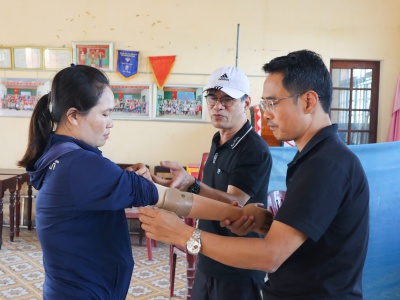 Quảng Trị: Thử mẫu chân tay giả, dụng cụ chỉnh hình và can thiệp phục hồi chức năng, cấp phát dụng cụ trợ giúp
